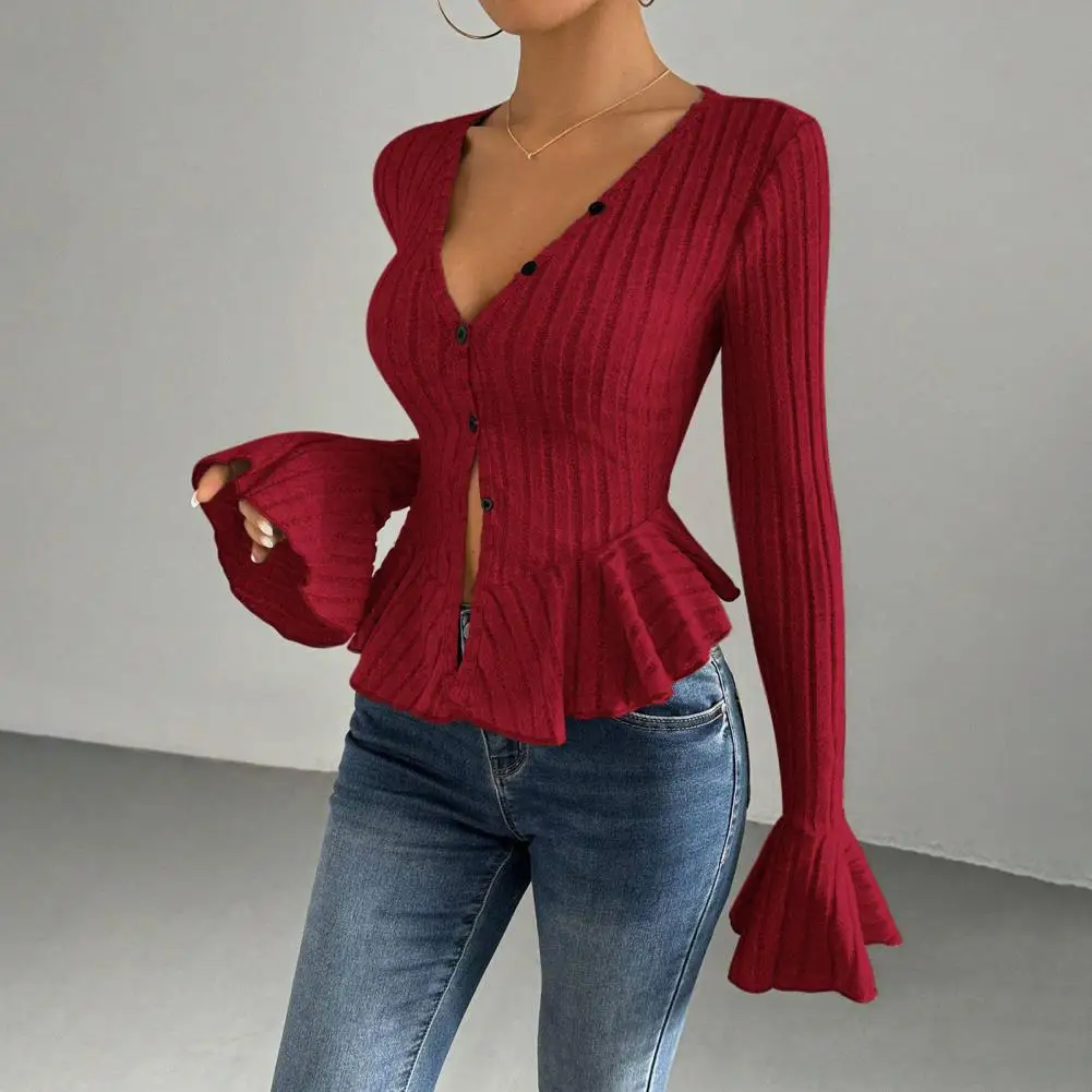

Женский свитер с V-образным вырезом, облегающий, с расклешенными длинными рукавами, с рюшами, вязаный, однотонный, на пуговицах, элегантный, зимний