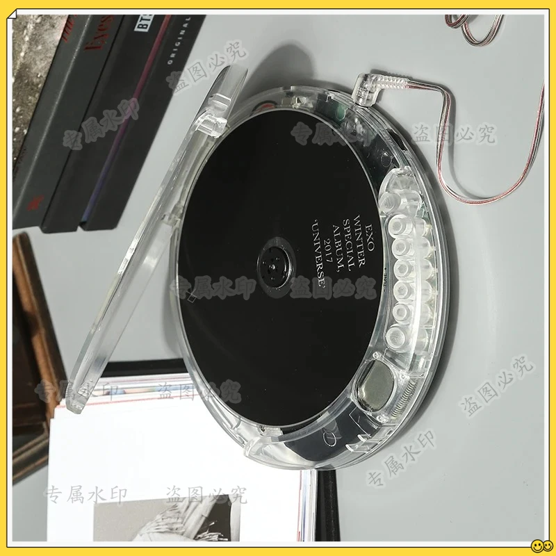 

Полностью прозрачный плеер Walkman, портативный, абсолютно новый, с наушниками, USB-кабелем в подарок, ретро-дизайн