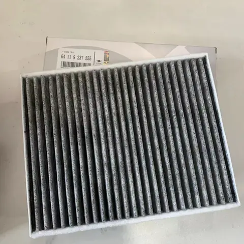 64119237555 64116821995 Filtro de aire de cabina de coche para BMW F20 F22 F30 F31 F32 F34 F36 116d 220i 320d 328i 330d 435i carbón activado