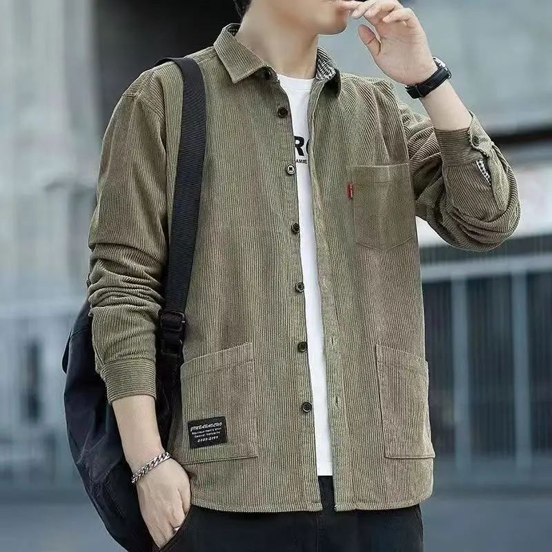 

Cotton Corduroy Long Sve irt Men's Loose Casual Lightweight Autumn Winter Workwear irt with kets Youth Faion