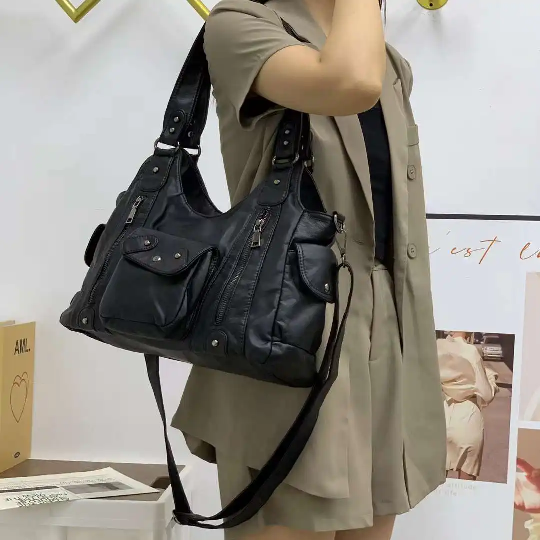 

Y2K Black Shoulder Bags For Women Pu Leather Punk Goth Fashion Designer Tote Bags Large Capacity Rivet Motorcycle Handbag