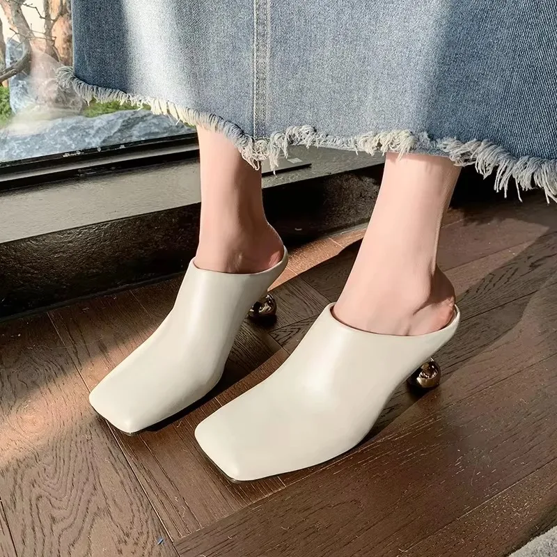 2025 nuove pantofole da donna a testa quadrata Baotou elegante trama pendolarismo tempo libero semplici classici tacchi alti in vetro taglia 35-42