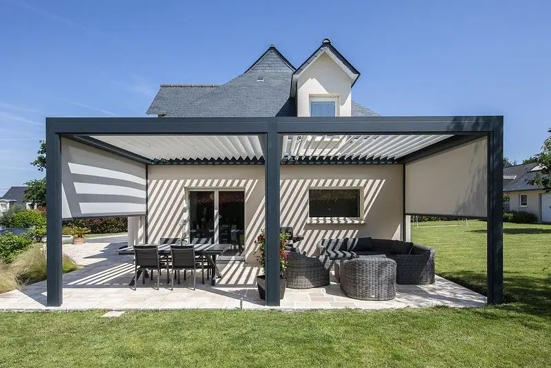 Motorized Bioclimatic Louvred Roof Aluminum Pergola Remote Control Metal Exterior Sunshade for Garden Outdoor Kitchen Pavilions