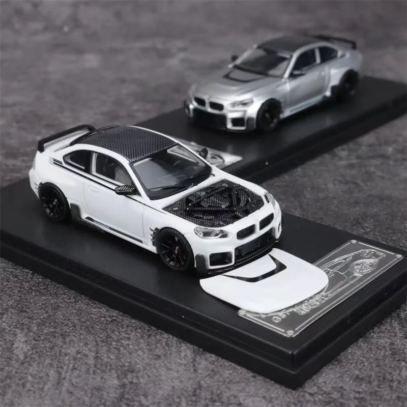 

1:64 M2 Limited500 Diecast Collector's Vehicle Model Car