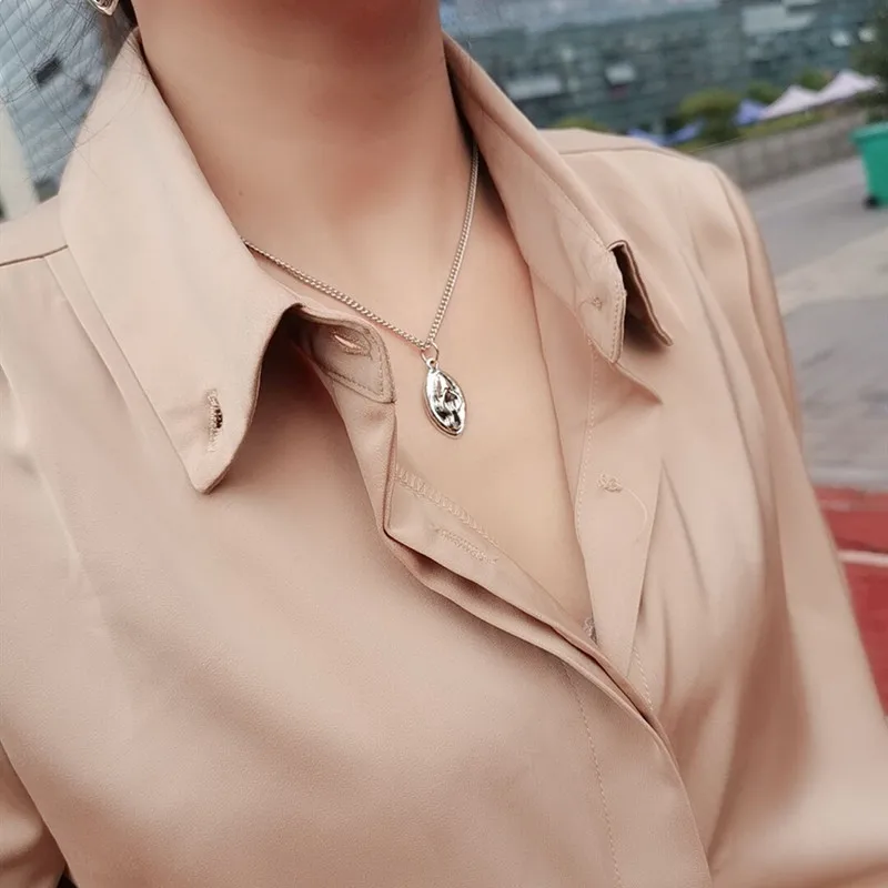 

Original Genital Necklace Source of Life Retro Cute Female Mysterious Pendant Jewelry Amulet