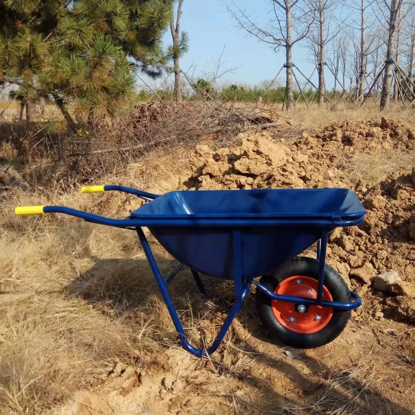 2024 Construction Site Wheelbarrow Metal Garden Barrow NEW