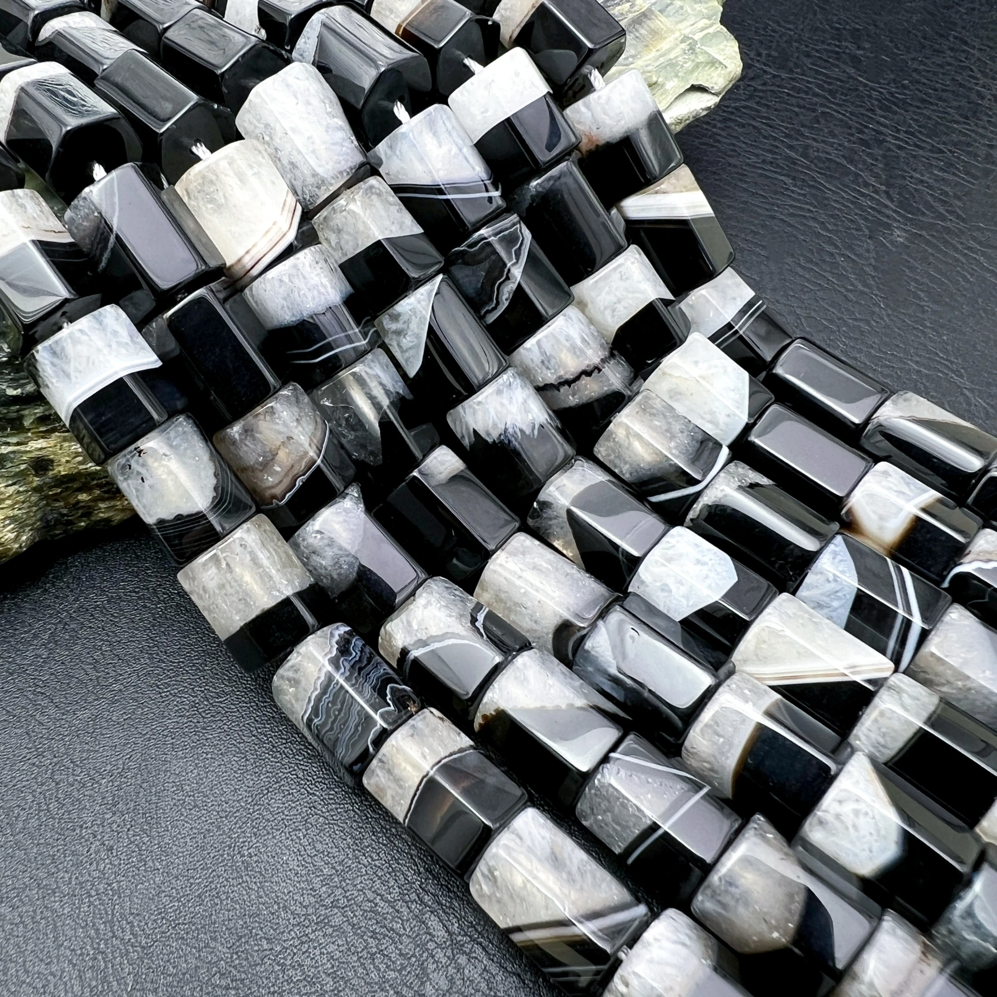 10x13MM Large Natural Black And Withe Uruguayan Agates Quartz Tube Hexagonal Prism Nugget Beads For DIY Jewelry Making MY251108