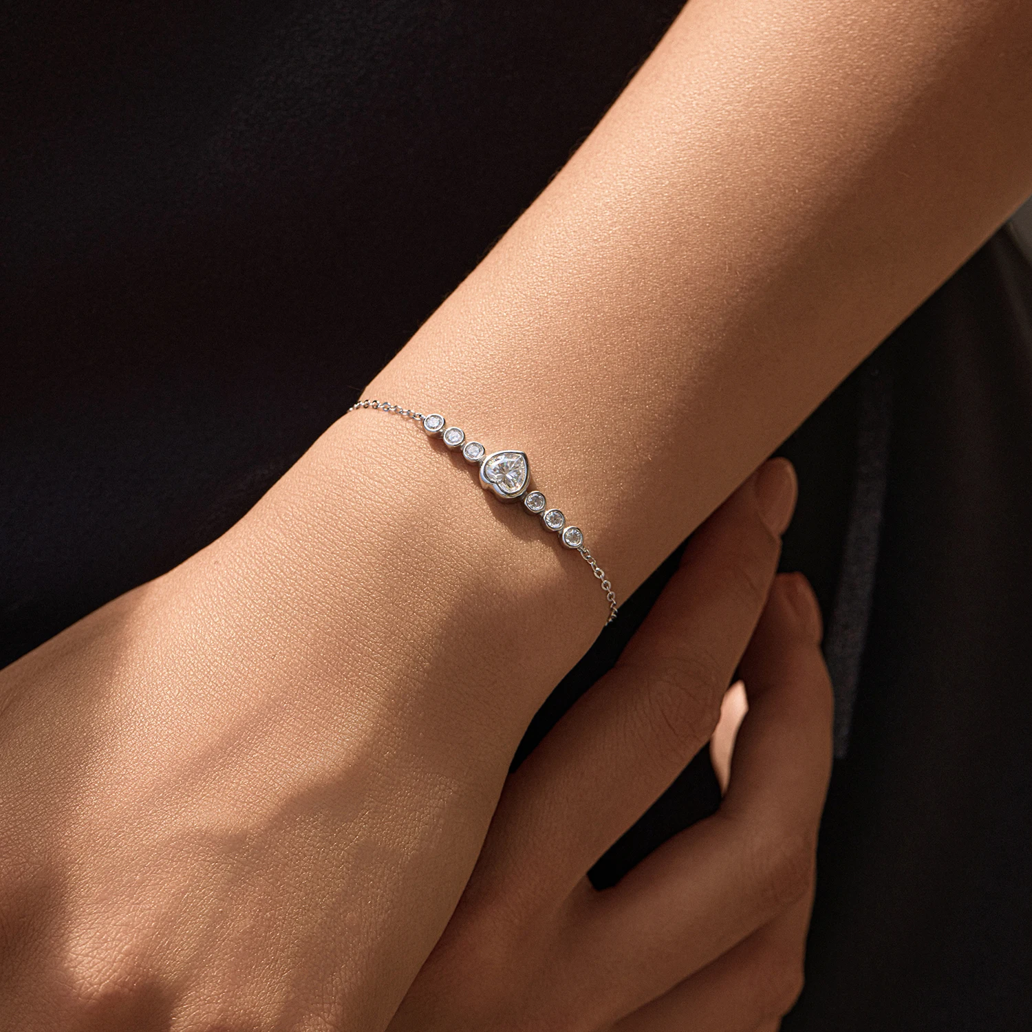 MODIAN 0.8Ct Heart Moissanite 925 Sterling Silver Adjustable Bracelet for Women Sweet Trendy Fine Jewelry Accessories Party Gift