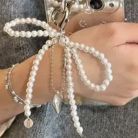 White Bowknot Heart Keychain Women Korean Sweet Charm Pearl Bow Backpack Key Ring Handmade Jewelry Ornament Bags Pendants Gifts