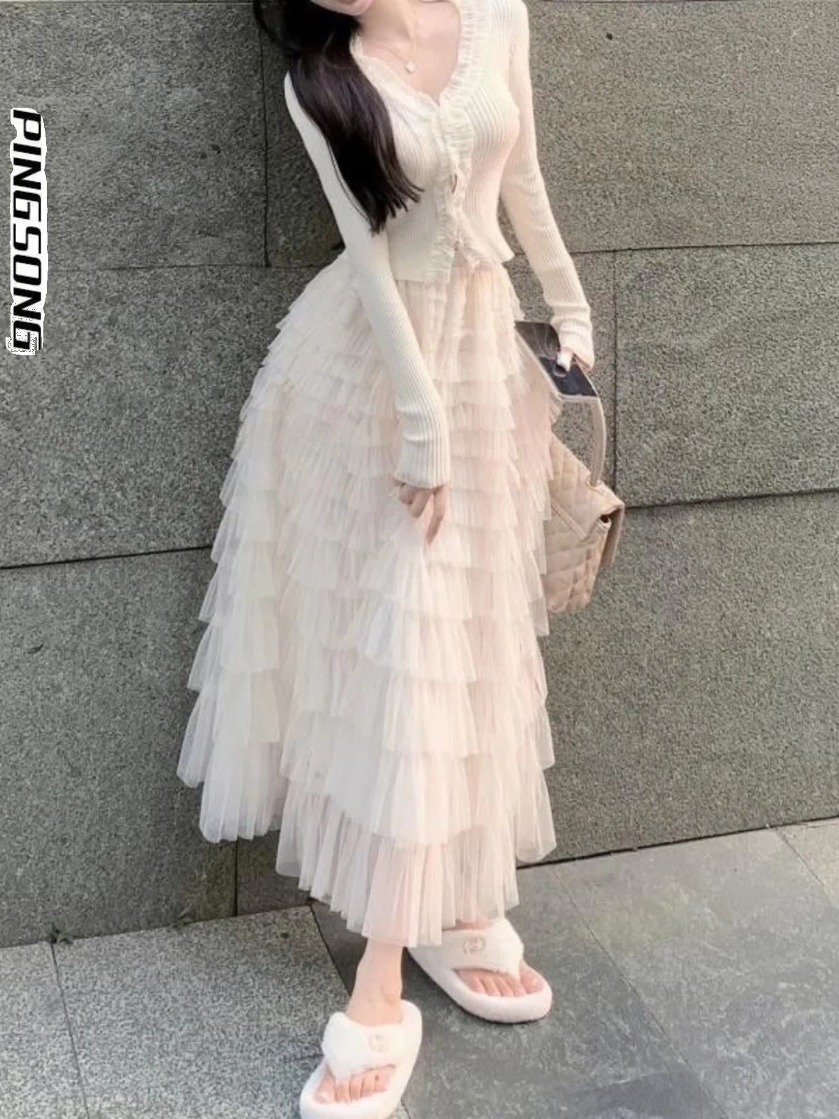 

Белая длинная тюлевая зимняя юбка трапециевидной формы с высокой талией, женская весенне-летняя юбка Hepburn Sle, корейская версия, полиэстер...