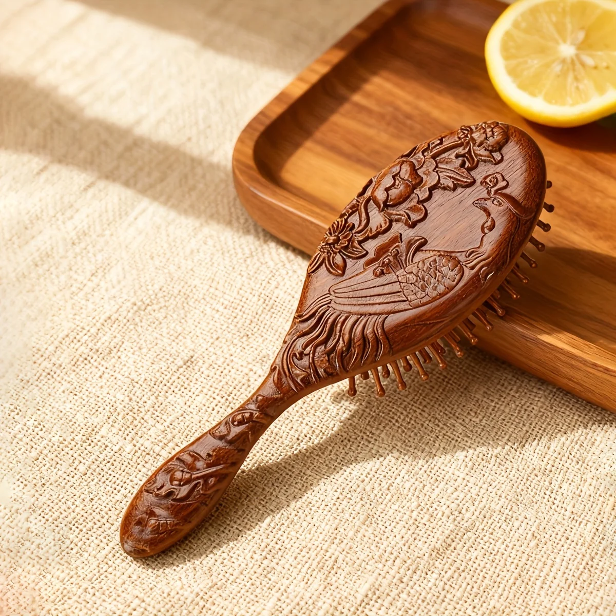 Roter Sandelholz-Luftkissenkamm mit Gravur, Holz-Kopfhautmassagebürste, antistatischer Entwirrungskamm, Geschenk, Haarstyling-Zubehör – Detail 6
