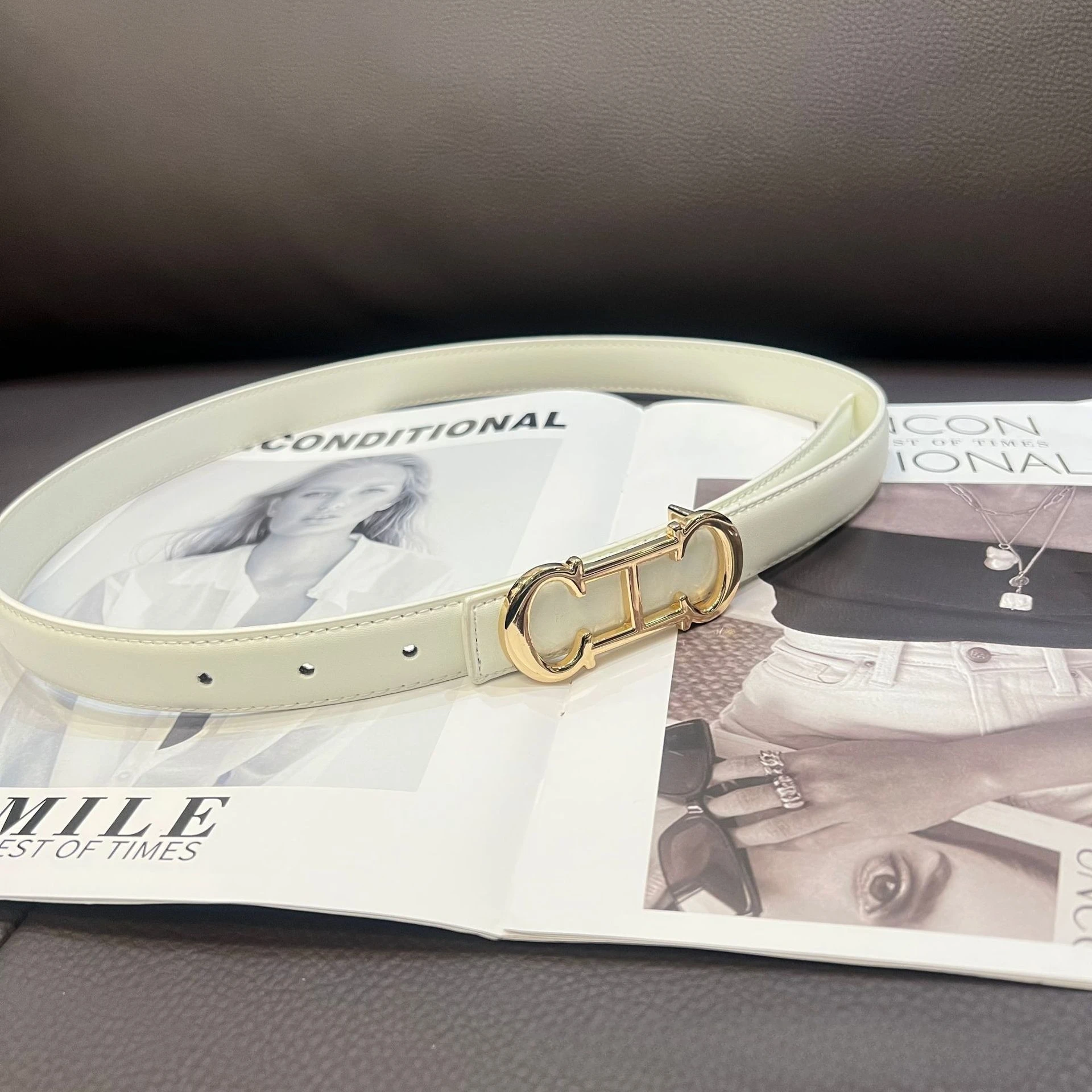 

2026 New Vintage CHC Women's Belt Solid Color Adjustable Elegant Casual Everyday Fashion Gift