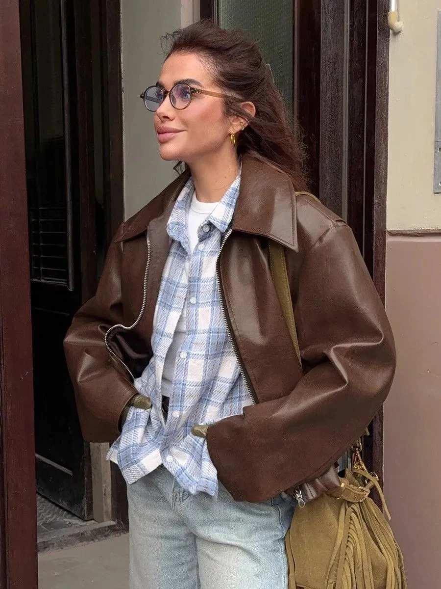 Jaqueta de Couro Feminina Nova Coleção Outono Inverno 2026, Jaqueta Curta de Couro Solta, Casaco Feminino com Gola Lapela