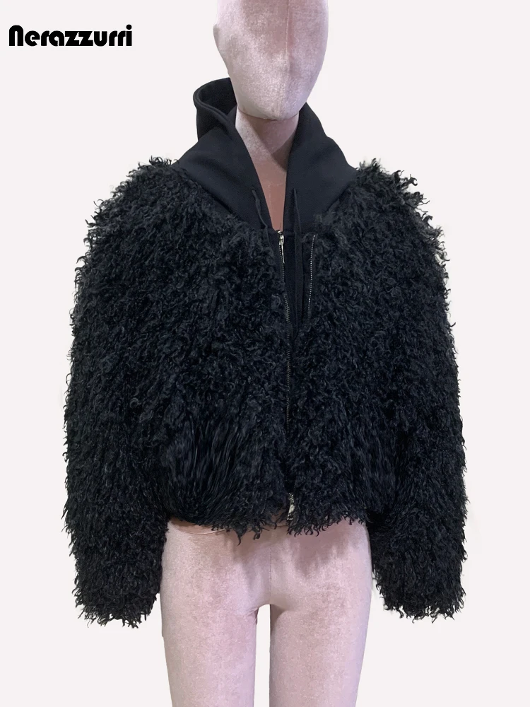 Nerazzurri Winter Short Oversized Black Fuzzy Shaggy Thick Warm Faux Fur Coat Women with Hood Fluffy Jacket Fake 2-częściowe ubrania
