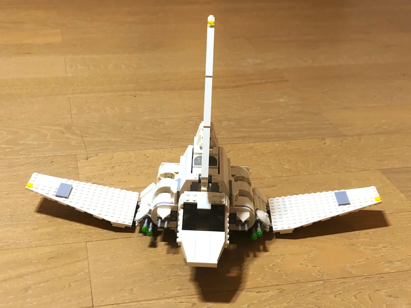 Nuevo Modelo de Nave Espacial de Combate Blanca MOC, Bloques de Construcción, Adornos Decorativos para el Hogar, Regalos para las Fiestas