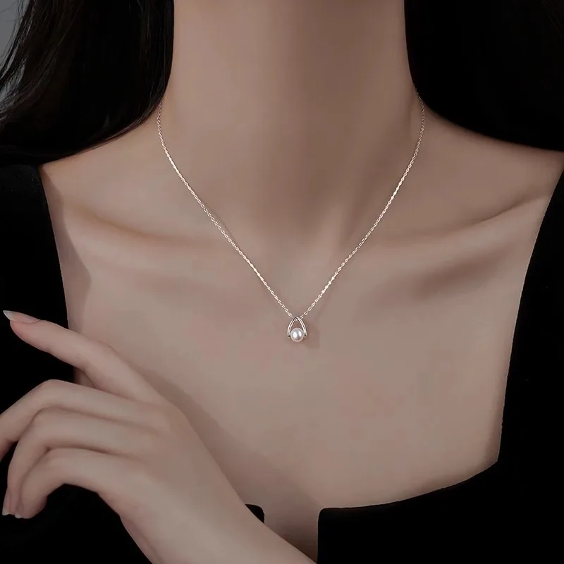 ENSHIR V-shape Pearl Pendant Necklace For Women Simple French Temperament Delicate Jewelry Gifts Wholesale
