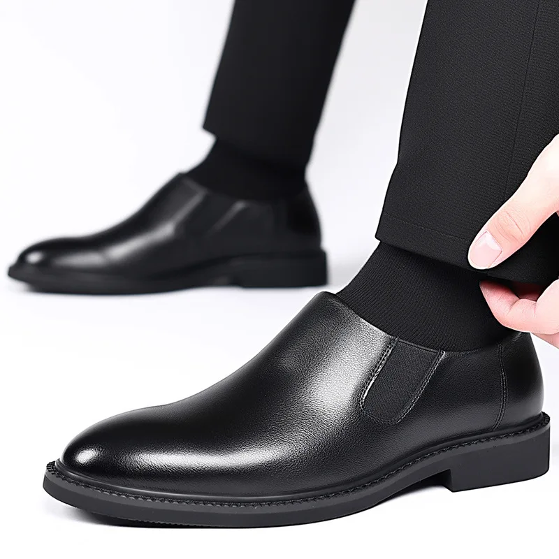 Men's round Toe Business Shoes Short Boots Comfortable Soft Bottom High Driving Slip-On Shoes Spring Autumn Season Leather