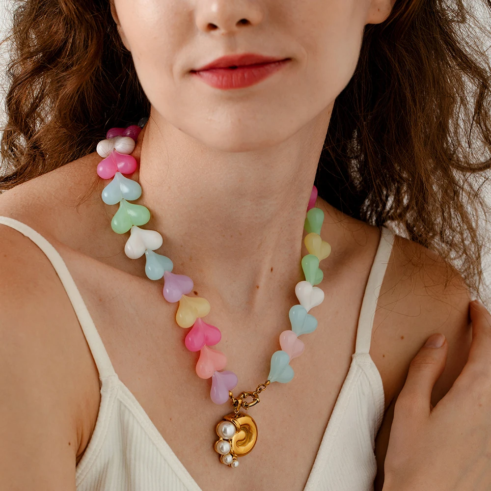 INS Summer Candy Color Acrylic Bead Necklace Sweet Heart Charm Dopamine Jewelry Trendy Waterproof Collarbone Chain for Girls