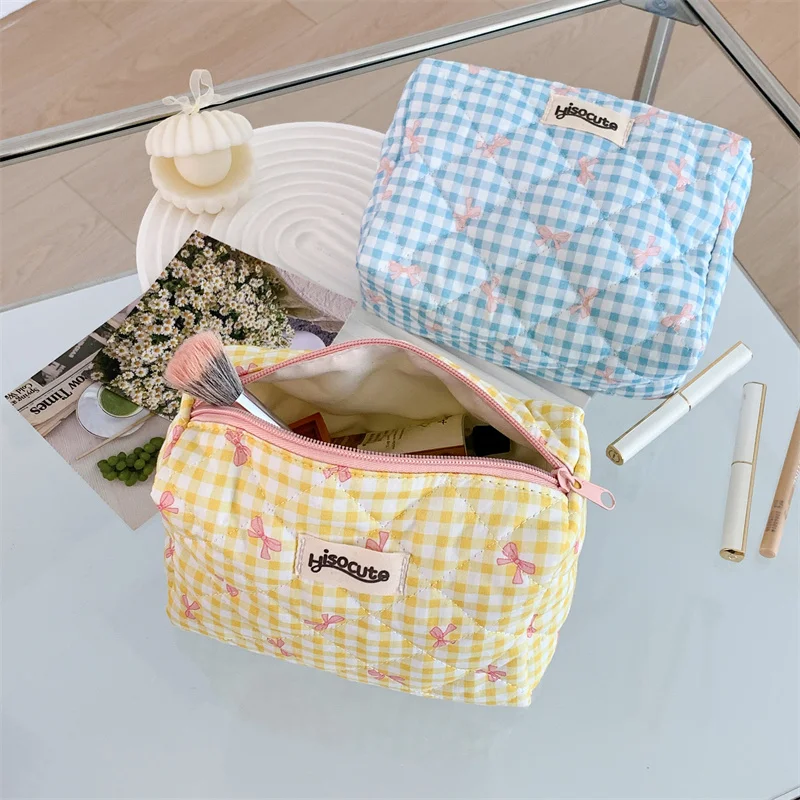 Borsa cosmetica da viaggio con fiocco da donna quadrato colorato carino borsa per il trucco portatile borsa per la conservazione di grande capacità