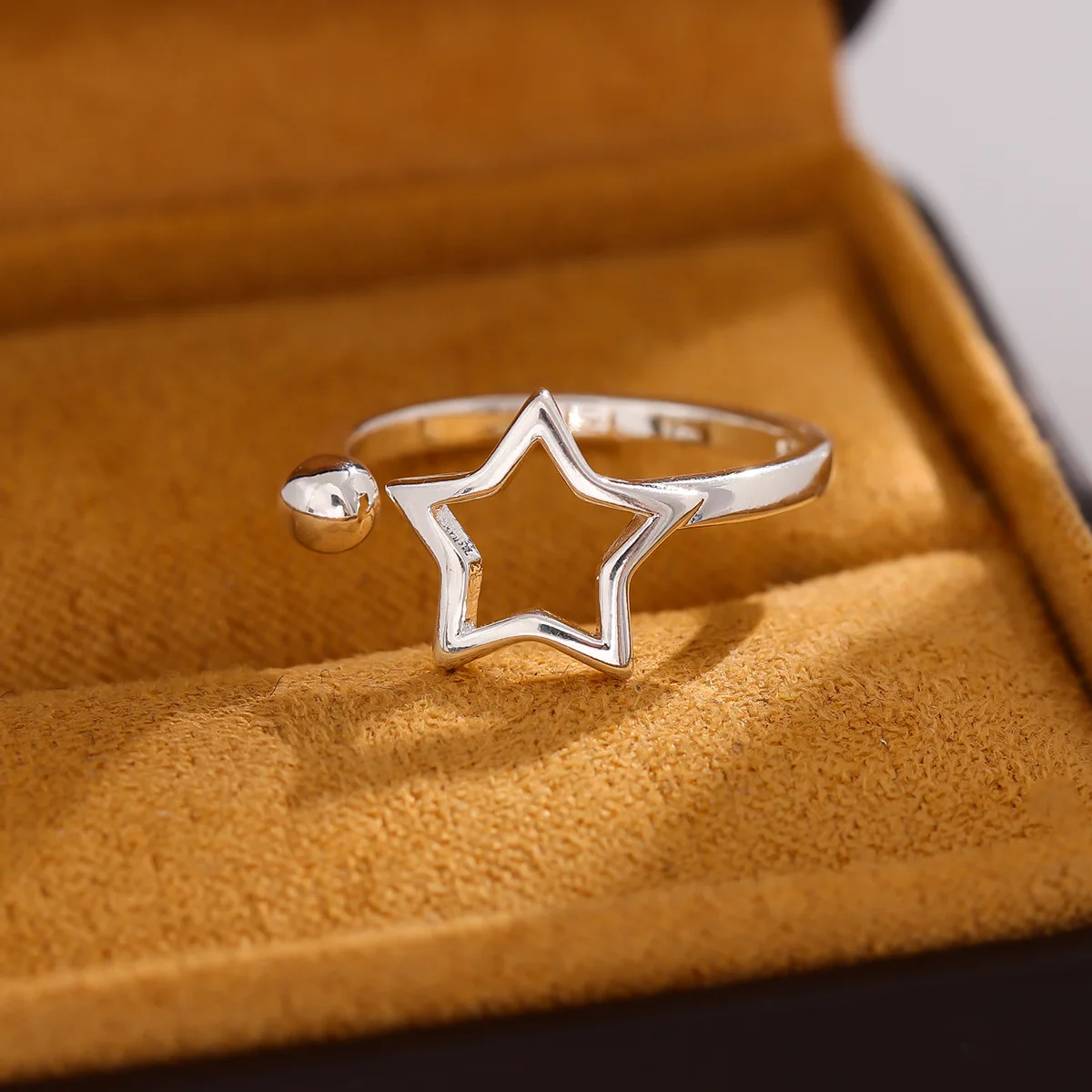 UiniTail new hot-selling 925 Tibetan silver hollow star round bead open ring simple creative fresh five-pointed star ring  JZ222