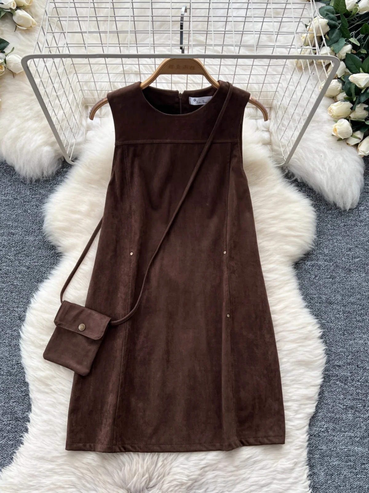 Vestido E de Veludo de Pele de Veado Sem Mangas com Decote Redondo Tamanho Pequ Vestido Versátil de Camada Base par...