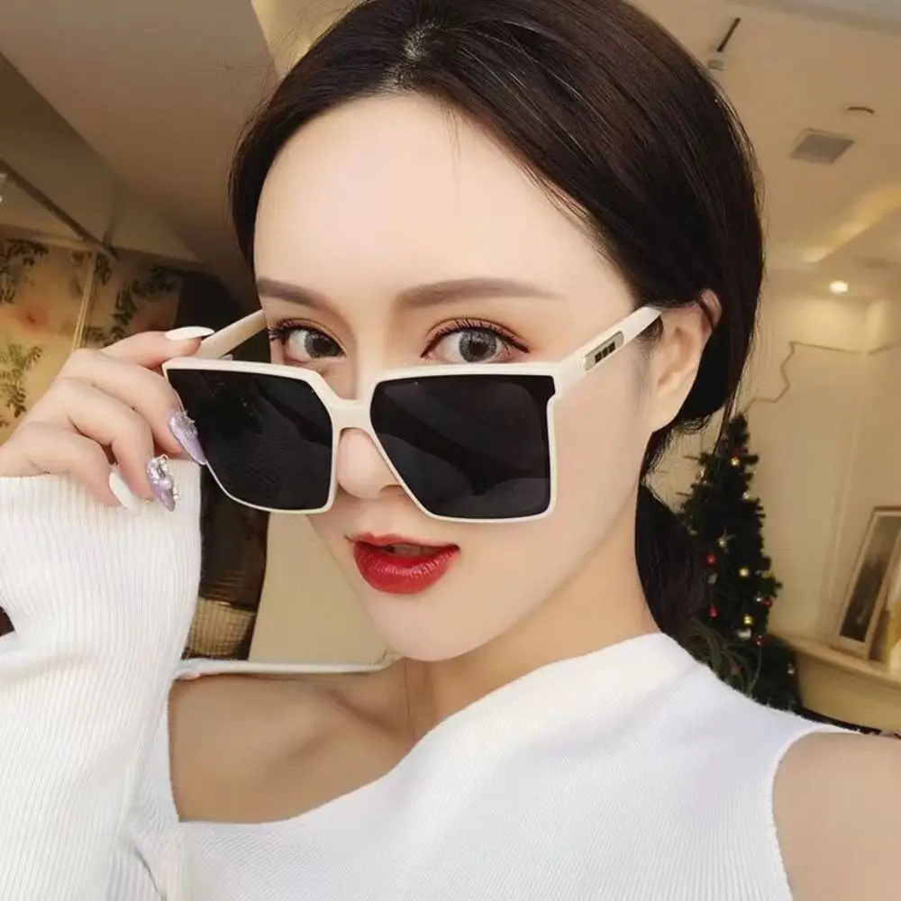 New Plastic Oversized Sunglasses Big Frame Vintage Eyewear for Lady UV400 Driver Goggles Unisex