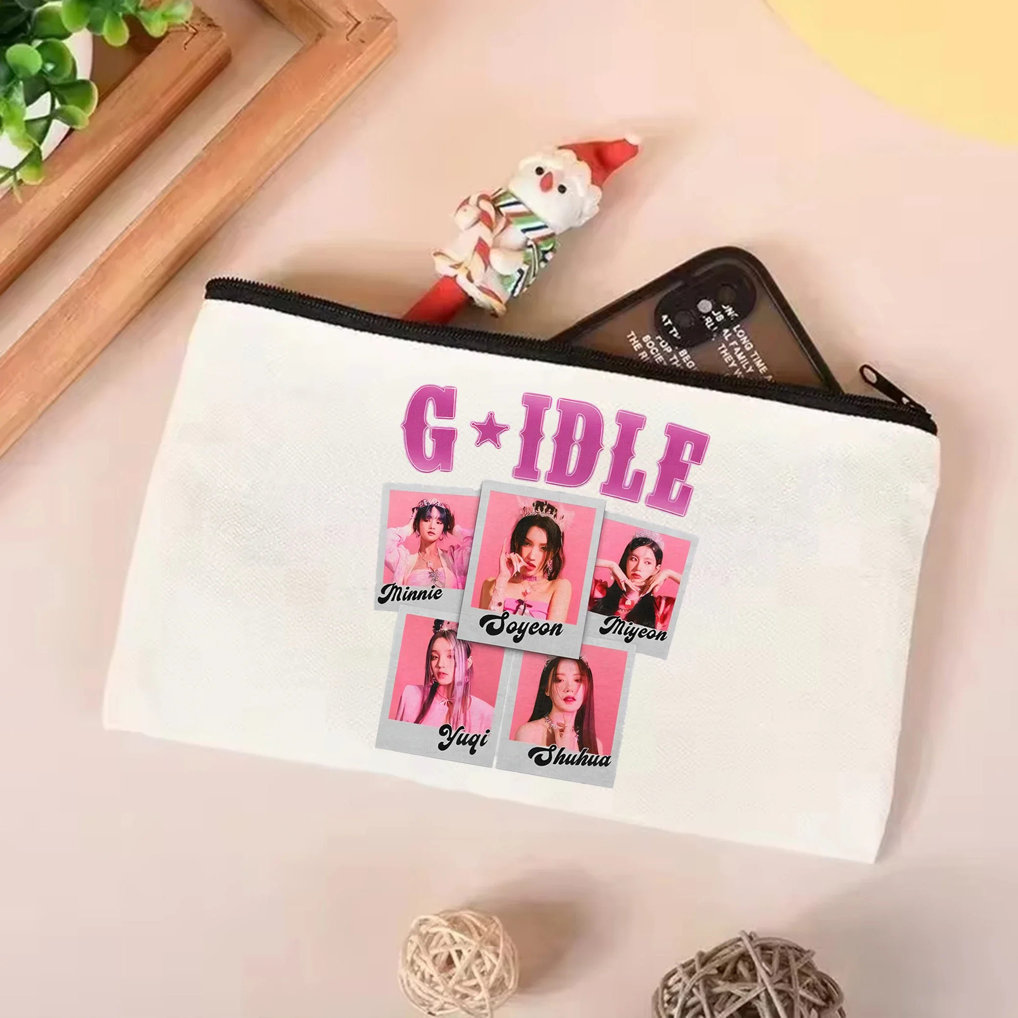 Gidle Collage Harajuku stampato tote bag Gidle Kpop tote bag Gidle Fan Merch popolare coreano gruppo Y2K borsa a tracolla in tela