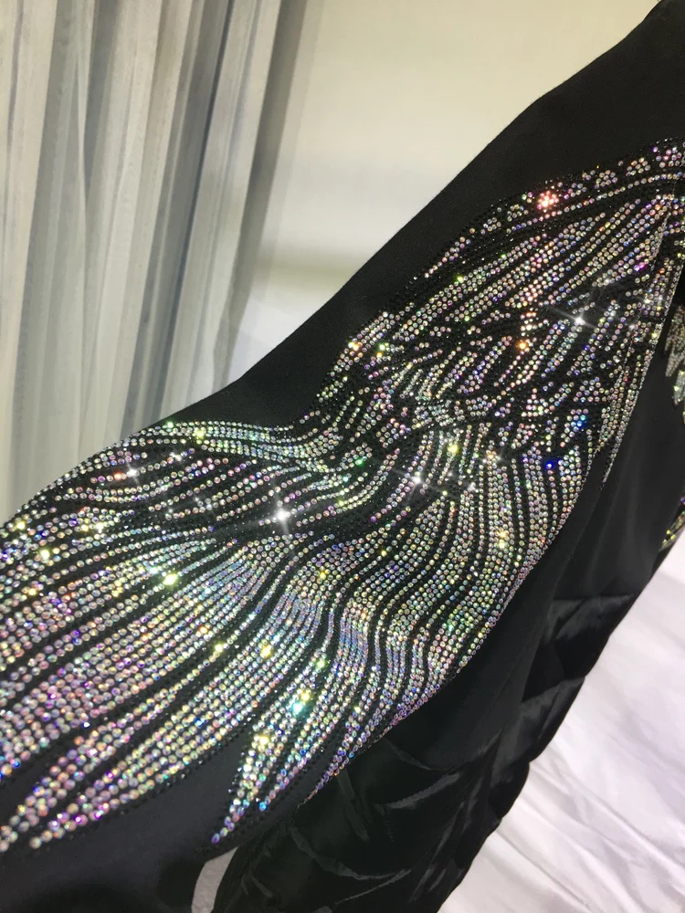 Abrigo acolchado de algodón con capucha para mujer, Chaqueta corta con alas grandes en la espalda, de lujo, color negro, para Otoño e Invierno