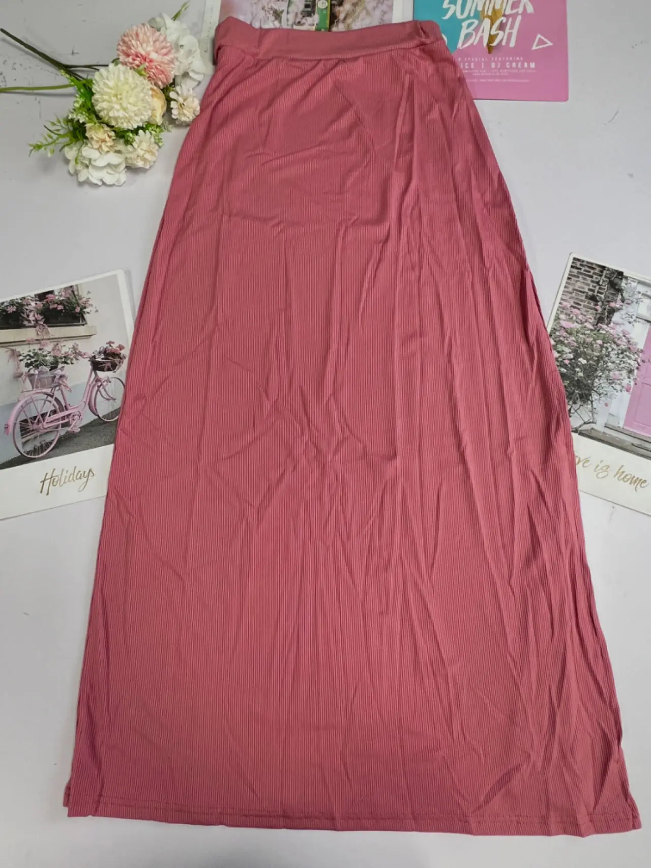 Summer 2026 New High-Waisted Girls Buttocks Split Long Skirt Sexy Spice Girl Pure Sensual Woman in the Long-Ribbed Skirt