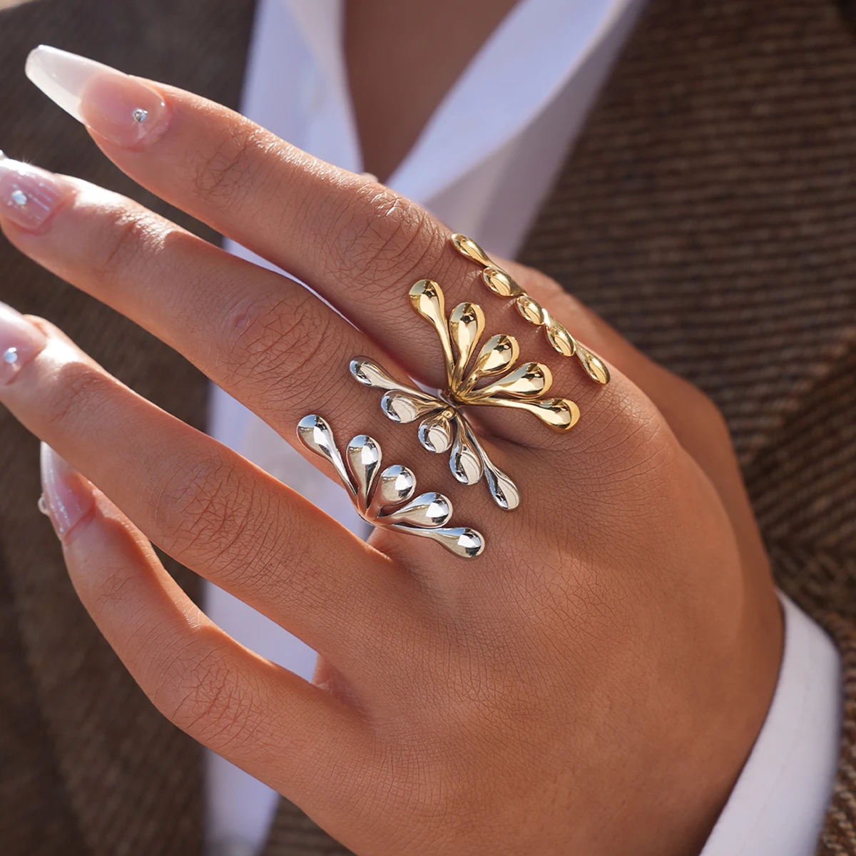 New 18K Gold PVD Plated Stainless Steel Metal Geometric Adjustable Creative Ring Women Daily Fashion Jewelry Accessories view 5
