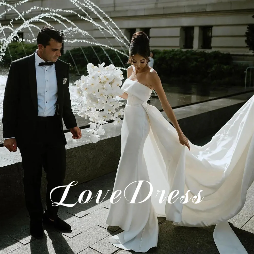 

Love Elegant Strapless Mermaid Stain Pleats Sweep Train Wedding Dress With Bow Sexy Sleeveless Floor Length Charming Bridal Gown