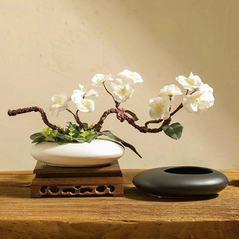 Creative Chinese Style Ceramics Vase Flower Pot Black White Cobblestone Deformation Flower Arrangement Accessories Modern