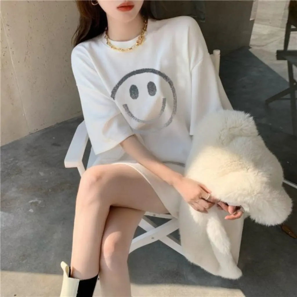 

Women's Short-Sleeved T-shirt Drilling Smiley Design Spring Autumn Loose Fit Mid-Length Thickened Top for Casual Wear