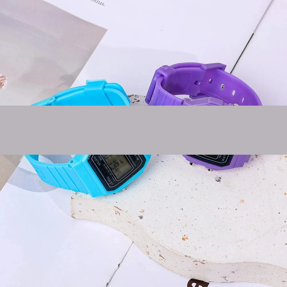 Mode marque de luxe enfants montre Silicone sport LED électronique multifonction enfants montres numériques coloré hommes femmes horloge