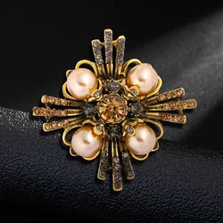 Hot Selling Fashion Jewelry Accessories Vintage Exaggerated Pearl Crystal Cross Brooch Retro Courtly Party Wedding Corsage