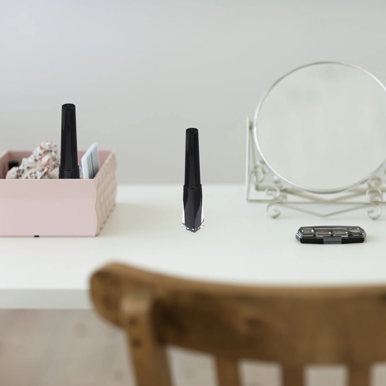 5 個の空のアイライナー液体チューブ詰め替え可能なまつげ美容液チューブコンパクトマスカラバイアル、外出先でのまつげエクステ用