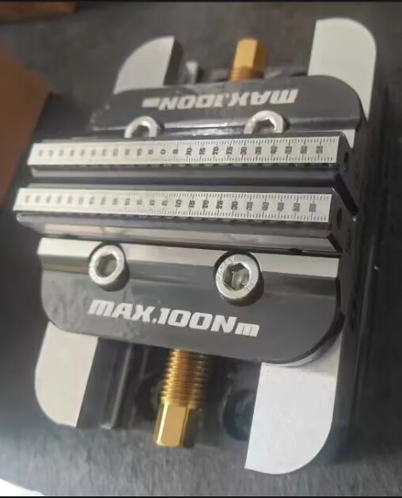 1PC Four and five-axis fixture Self-centering vise Concentric vise DJ-1217R/D