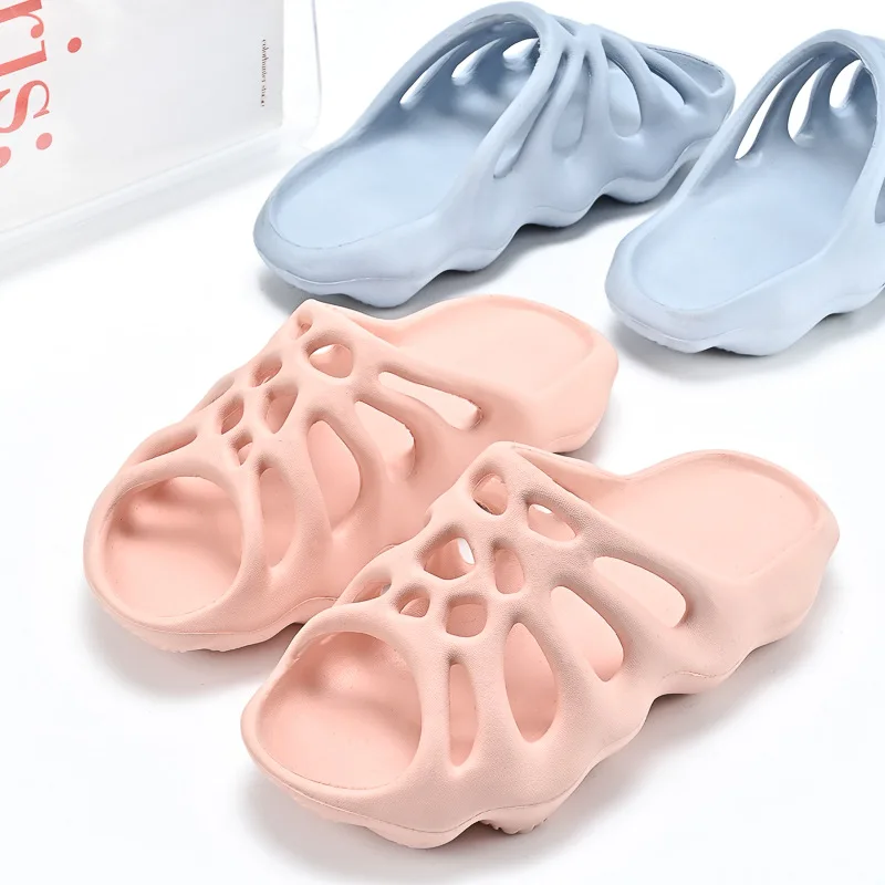 Cut-out Platform Slippers Women Men Fashion Beach Slides Soft EVA Lovers Indoor Batrhoom Slipper Ladies Home Floor Shoes SH478