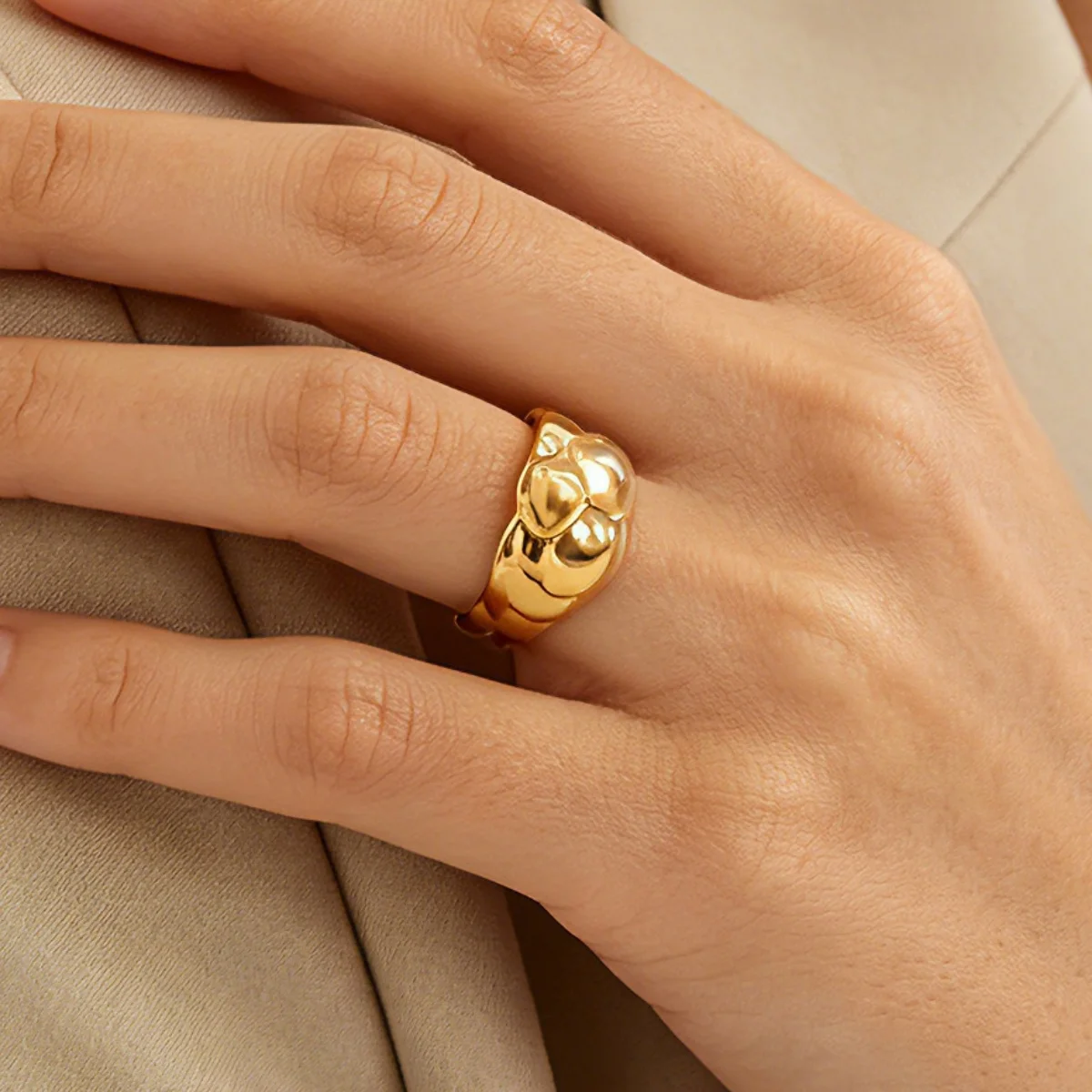 Wunderschöne Ringe mit unterschiedlich breiten Wolkenmuster-Designs, anlaufbeständig, 18K vergoldeter Edelstahl, für Damen, Schmuckgeschenk 2026 – Detail 9