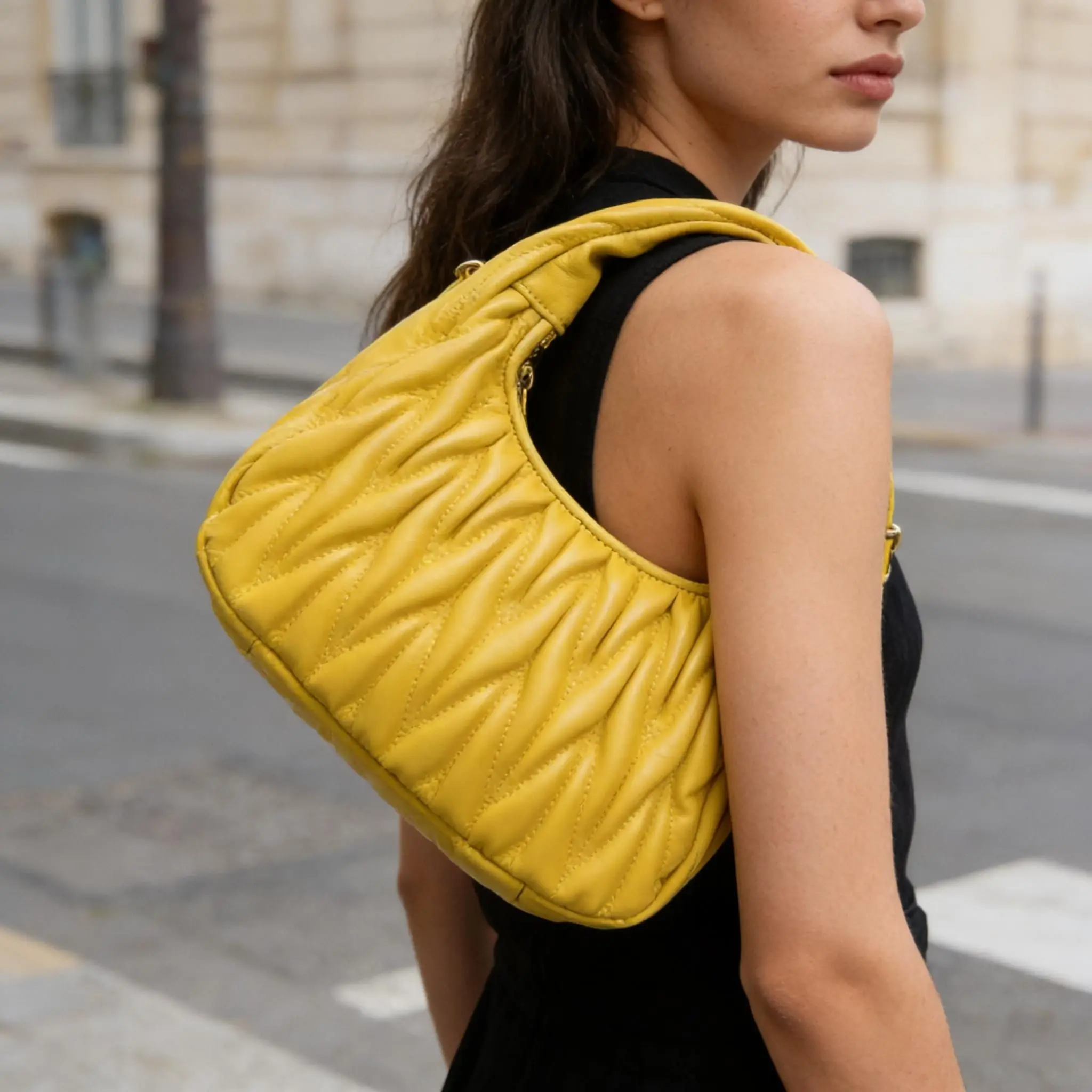 

Pleated design women's bag, niche design, fashionable handbag, crescent bag, single shoulder crossbody bag