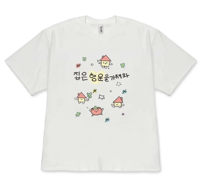 Korean Style Cute Lucky House Graphic T-Shirt Kawaii Good Luck Korean Quote Print Tee for Women Aesthetic Y2k Top