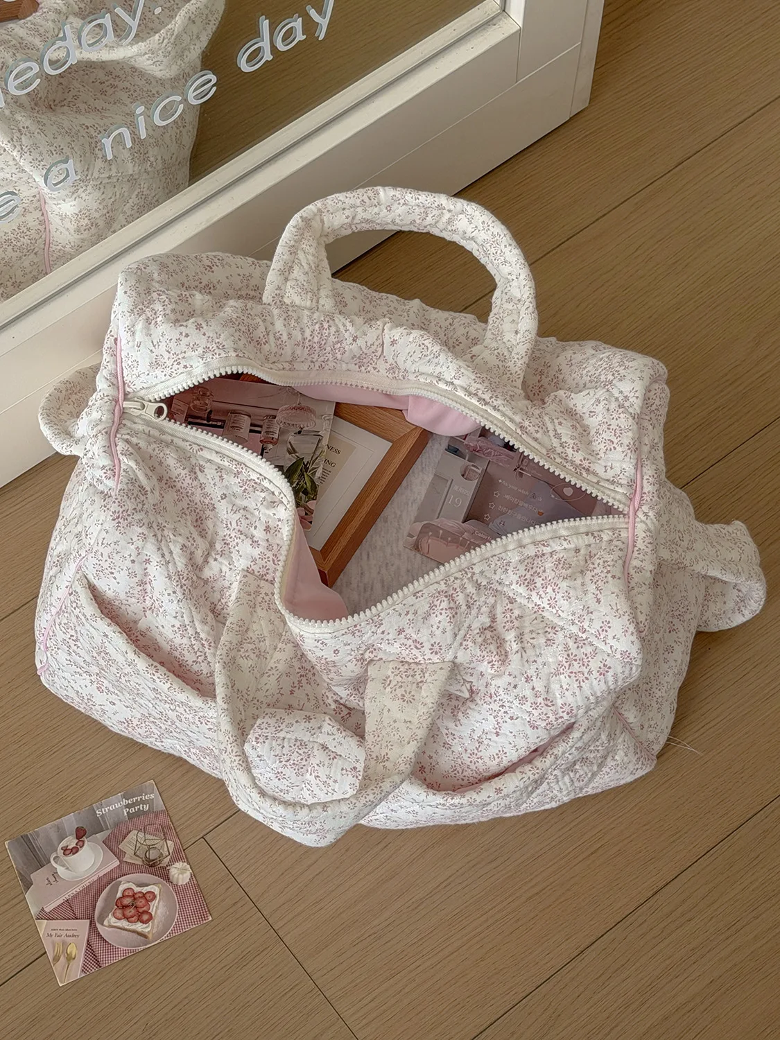 YT-Style frische und süße Blumen-Reisetasche, neue Handtasche mit großem Fassungsvermögen, Studenten-Pendlertasche – Detail 3