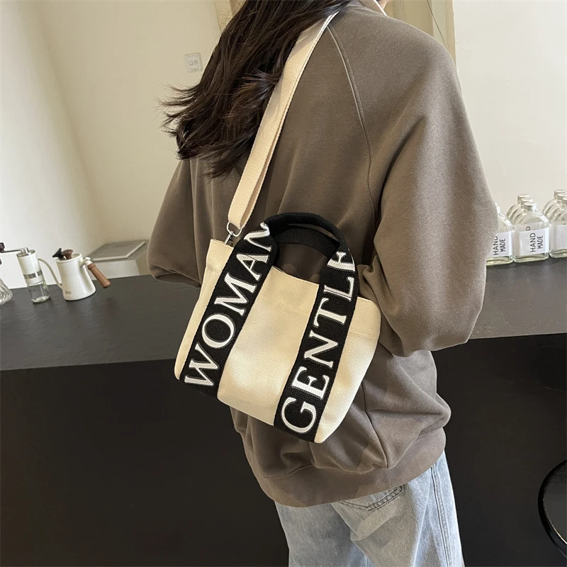 

Модные универсальные холщовые сумки на ремне с буквенным дизайном 2025 года, однотонные сумки через плечо с одинарной швейной нитью