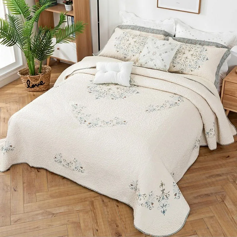 

European Cotton Quilt Set 3PCS Bedspread on the Bed Embroidered Coverlet King Size Comforter Double Blanket for Bed