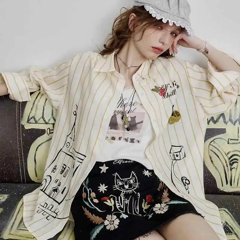 

Women's Hong Kong style cat printed striped shirt for women's 2026 spring/summer new design sense fashionable shirt top