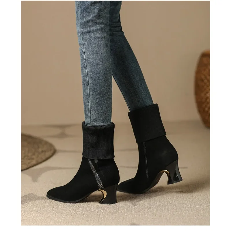 أحذية نسائية قصيرة بكعب عالٍ 2025 شتاء جديد مزاجه كعب سميك رأس مدبب أنبوب دافئ مريح كل مباراة أحذية الموضة #5