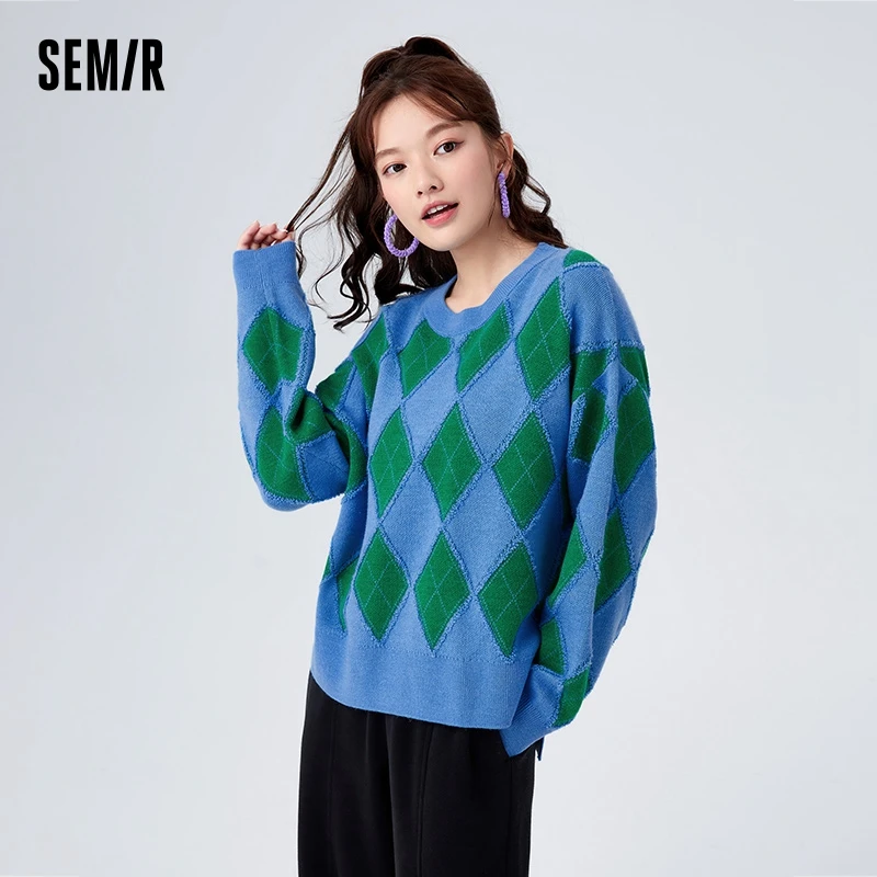 Semir Sweater Women Diamond Check Slit Retro Fashion Winter Oversize Round Neck Sweater