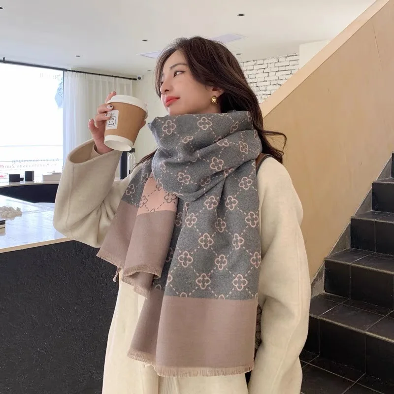 وشاح بلون شتوي دافئ ممتد بشرابة وشاح للرجال والنساء لحية سميكة