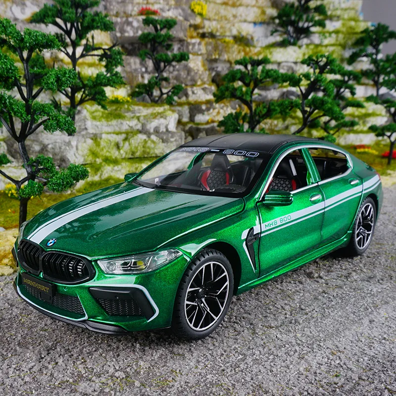 1:24 M8 800 Manhart Alloy Sports Car Model Diecasts Metal Toy Vehicles Car Model Sound Light Simulation Toys Gifts
