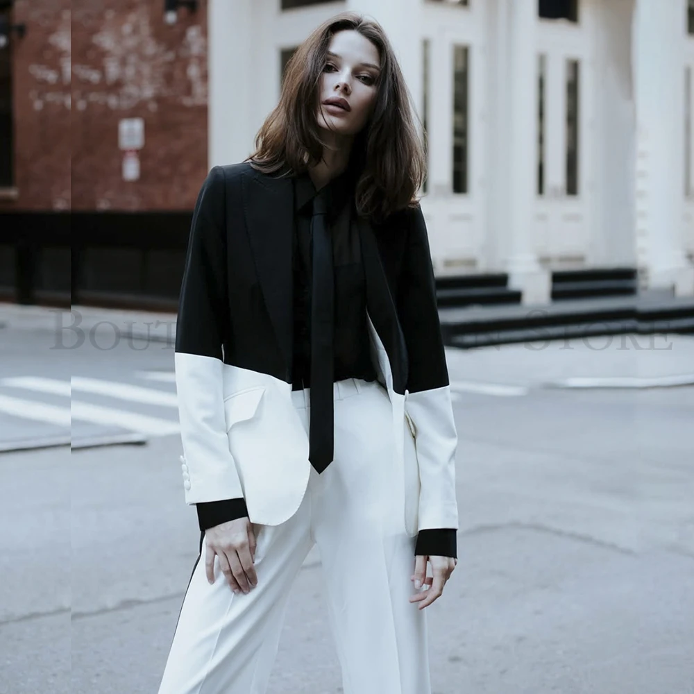 

Formal Black And White Women Suits 2025 Customzied Double Breasted Peak Lapel 2 Piece Jacket Pants Outfits Office Lady Blazer